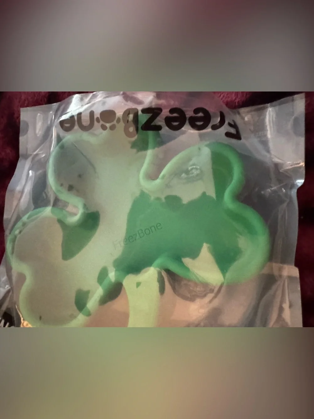 Freezbone Large Shamrock freezer toy, lick bowl, bone NEW up to 140 pounds